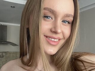 camgirl spreading pussy BonnyWalace