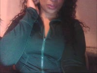 Ik ben een exotische, prachtige Caribische dame met een ongekende passie voor het leven en alles wat erbij komt kijken. Mijn warme uitstraling en sensuele energie zullen je direct betoveren, en ik ben hier om je mee te nemen op een reis van verleiding en plezier.Ben jij op zoek naar een hete, verleidelijke ervaring die je niet snel zult vergeten? Kom dan bij mij, de Caribische stoute dame die weet wat ze doet. Ik combineer de passie van de tropen met een ondeugende flair die jou gegarandeerd in vuur en vlam zal zetten.Met mijn exotische charme, speelse houding en avontuurlijke geest neem ik je mee naar een wereld van plezier en opwinding. Of je nu hebt in een flirterige chat, een uitdagend spel of iets dat je grenzen opzoekt, ik ben hier om jouw verlangens te vervullen.Dus, waar wacht je nog op? Kom bij mij en ontdek de magie van de Cariben, direct vanuit de privacy van jouw scherm. Ik ben klaar om je te verrassen, te prikkelen en je te laten verlangen naar meer. Durf jij het aan?