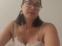 Sexy and elegant woman who will appreciate your conversation and your gentlemanly company.
