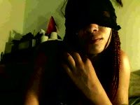 Red une jeune femme dans la vingtaine. Métisse j