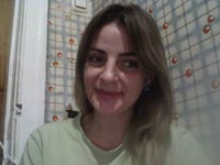 I am a very beautiful and responsive girl with a secret inside... Slim and thin, I think there are men who like that...