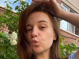 sexy webcamgirl ArleighHankins