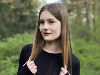 live sex show BernardPeters