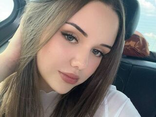 naked webcamgirl DioneBalko