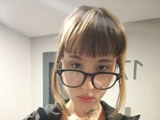nude webcamgirl HallieAblin