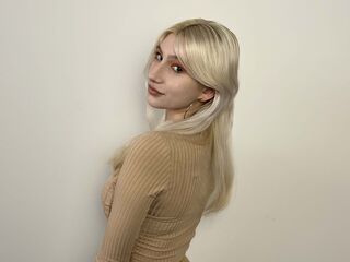 naughty camgirl fingering pussy JoslynCobbin