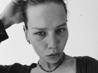 camgirl playing with sex toy LeeanneYepes