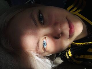 hot cam girl masturbating with vibrator PhyllisBrancato