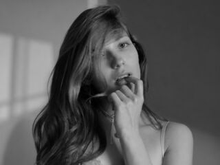 hot webcamslut SophieLix