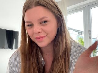 sexy webcam TeneshaQuinerly