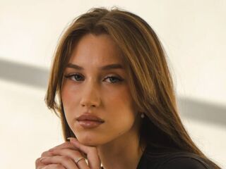 naked cam girl masturbating AmelinaBrauberg