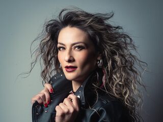 adult live webcam AryTorres