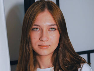 naughty cam girl masturbating JaniceHumprey