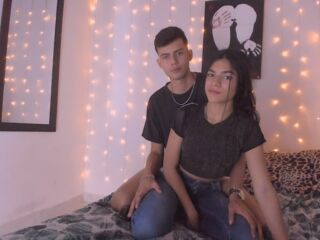 hot camcouple sex SarahandMarck