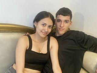 hot couple fucking in front of webcam ZoeAndOliver