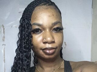 leather fetish girl chatroom BellaPeter