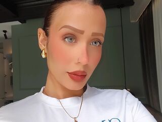 webcamgirl sex chat AdrianaRossetti