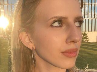 naked webcamgirl photo AishaSpringstead