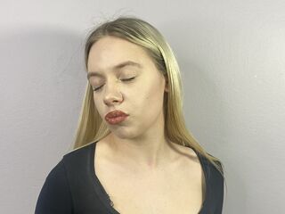 hot strip tease web cam AlicaCafarella