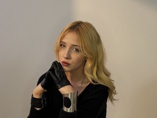 free adult cam AmeliaHatta