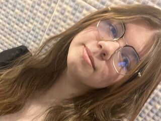 girl webcam sex AminaBlooms