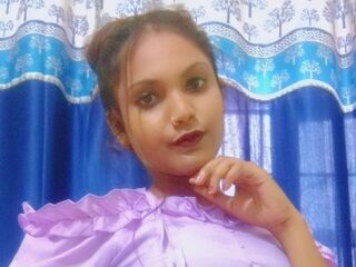 camslut spreading pussy AngelRani