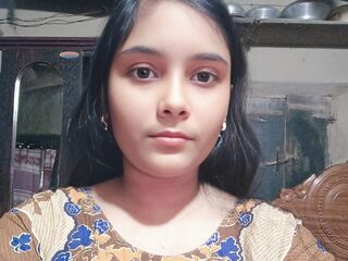 girl showing tits AniBd