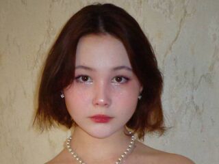 nude cam AnnemarieTschida