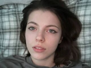 chatroom cam AntoinetteCurtis