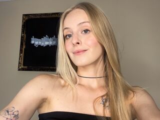 naughty cam girl masturbating AshliJonsson