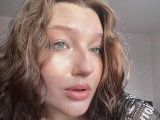 camwhore spreading pussy BonnieHeap
