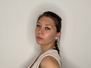 webcam babe chat room BrigetteDifranco