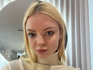 webcam girl CarlenePattie