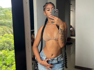 chat room livesex CarolineCartson