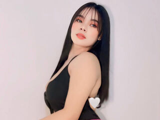 naked camgirl masturbating with vibrator ChealseaMarie