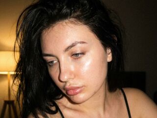 topless camgirl CherylElkayam