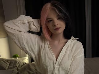 naked cam girl photo ClaudineKrentz