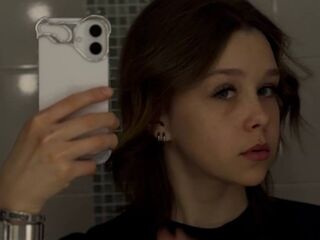 kinky video chat performer CorieDemagastris