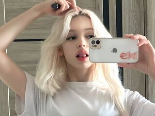 webcam pic CourtneyAdamo