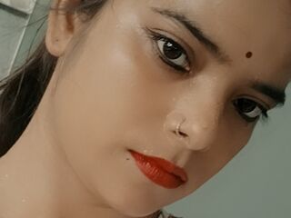 naked webcam girl CutePriyaa