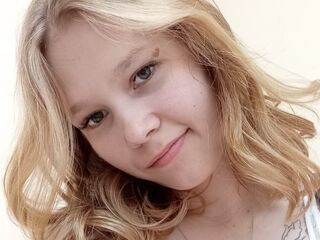 girl naked DainePostema