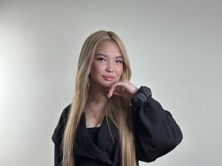 camwhore naked DaphneBaczewski