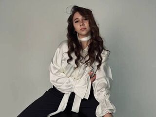 naked girl with webcam masturbating with dildo DayleJageman