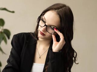 camgirl porn DelaineLamie
