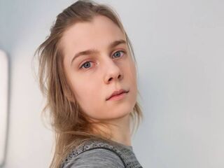 girl nude DonnettaLorino