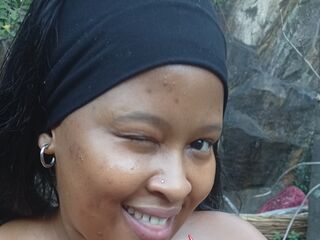 hot chatroom DoraPhillips