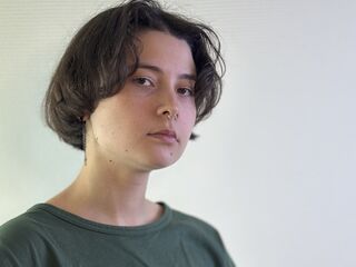 naked girl with webcam masturbating with sextoy DoreenTovrea