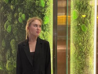 sexy cam girl EdaNoreikaite