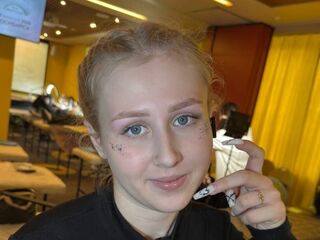 free live camsex EmelinaKrider