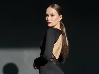 camgirl video chat EmilyGiffin